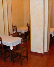 hostal-bellas-comedor-05.jpg