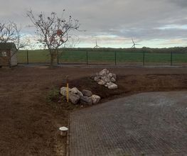 Roye Garden image 7