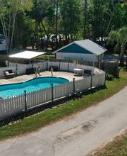 Eleanor Oaks RV Park image 4