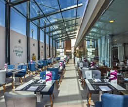 Main Restaurant imagen 7