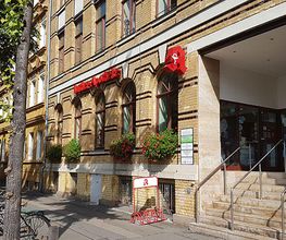 Aussenansicht der Luther-Apotheke