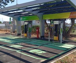 IPLANET Ricarica in sicurezza in modalità ultra fast per tutti i veicoli elettrici.