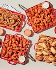 Zaxbys Chicken Fingers & Buffalo Wings image 15