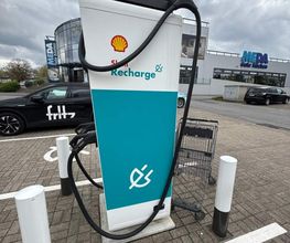 Shell Recharge Charging Station Bild 1