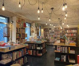 Librairie Les intrus image 6