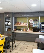 B&B HOTEL Louveciennes image 10