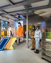 K-Way 9 Milano immagine 9