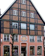 Aussenansicht der Sonnen-Apotheke