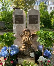 Volker Heckmann - Grabmale Bild 8