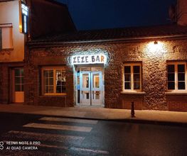 Zézé Bar image 3