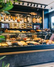 Junge Die Bäckerei. Bild 9
