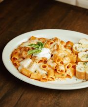 Vincenzos NY Pizza image 1