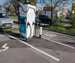 Shell Recharge Charging Station Bild 2