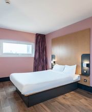 B&B HOTEL Lille Roubaix Campus Gare image 14