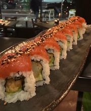 Kinsu Nikkei Sushi Bar image 4