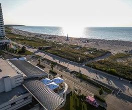 Kurhaus Warnemünde Bild 1