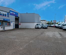 Rent A Car image 7