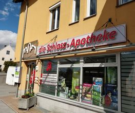 Aussenansicht der die Schloss-Apotheke