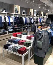 Lacoste - The Village Villefontaine - Prêt-à-porter