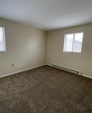 Highland Estates Apartments - A Red Oak Apartment Homes Community image 1
