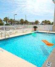 Crystal Sands - Destin Rentals image 2