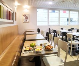 B&B HOTEL Paris Le Bourget image 8