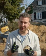 Pool selber bauen - Aushub des Baugrube für das Schwimmbecken