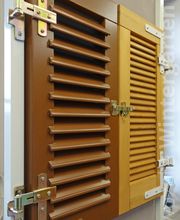Fensterläden aus Holz