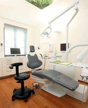 Dr. Adrian Hartmann Bild 6