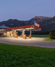 Tankstelle V-Markt Bild 1