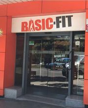 Entrada exterior al gimnasio