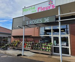 Marché aux Fleurs image 7