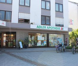 Aussenansicht der Adler Apotheke