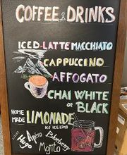 Theos Café Bild 19