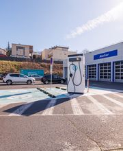EVzen Station de recharge Norauto Le Puy-en-Velay