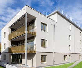 GRÜNECK im Dorf Bild 1