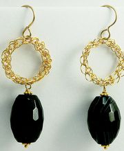 Boucles d'oreilles Collection Crochet.
Techniques : Crochet de plaqué or.
Créations & pièces uniques par Salomé Osorio.