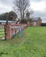 Roye Garden image 17