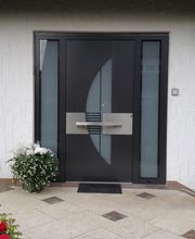 Haustür mit Seitenteil Schüco