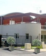 Plus 18 image 5