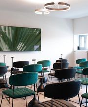 BUZZINLAB – The Club Office in Stuttgart: Eventlocation, Rooftop, Coworking Space, Tagungen, Workshops, Catering, Fotostudio, Podcast-Studio.