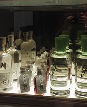 Wir führen eine breite Auswahl an Spirituosen.