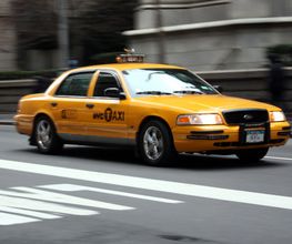 Taxi Mayer, Reiseagentur Bild 1