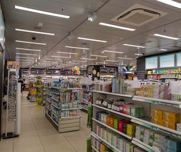 interieur-de-la-pharmacie-sun-store-yverdon