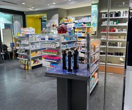 innenraum-amavita-adler-apotheke