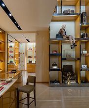 Louis Vuitton Rome Via Condotti immagine 3