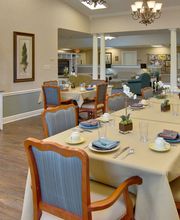 Sugar Creek Senior Living image 18