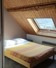 Gîte de la Peyrouse - VAULX LOISIRS image 3