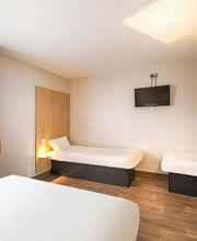 B&B HOTEL Angers Parc Expos image 5