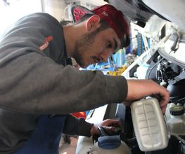 Auto Zentrum Grindel GmbH Carrosserie Spritzwerk Garage Bild 8